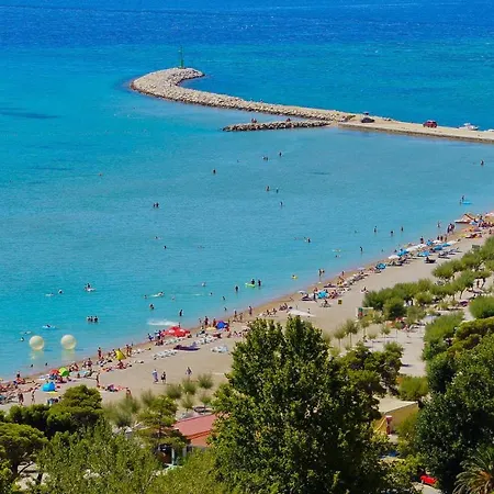 Only * Omiš