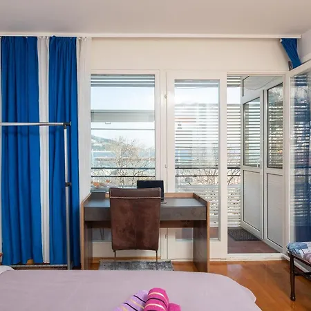 Only Apartment *