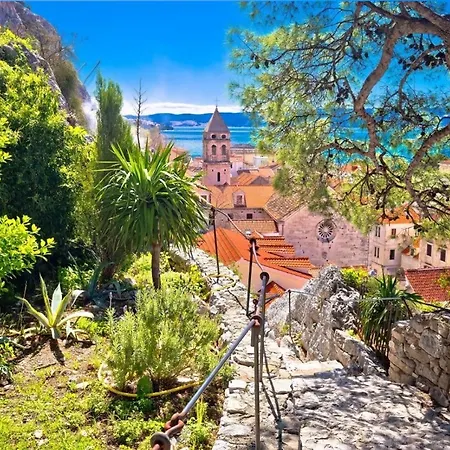 Apartment Only Omiš