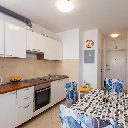 Only Apartment Omiš